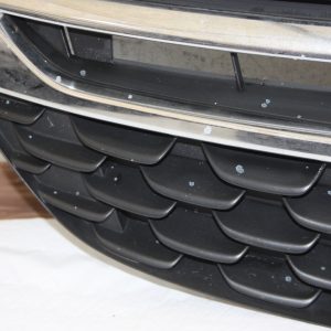 Vauxhall Astra K Front Bumper Grill 2015 TO 2019 13499384 Genuine - Image 6