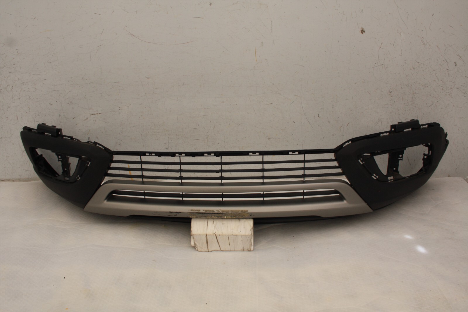 Vauxhall Crossland X Front Bumper Lower Section 2017 TO 2020 39097371 Genuine