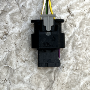 Volkswagen ID.3 Bumper Parking Sensor Plug Connector 2021 ON 1EA973703D Genuine - Image 5