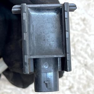 Volkswagen Touran MK2 Pedestrian Protection Pressure Sensor 5TA959109A Genuine - Image 13