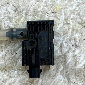 Volkswagen Touran MK2 Pedestrian Protection Pressure Sensor 5TA959109A Genuine - Image 4