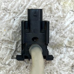 Volkswagen Touran MK2 Pedestrian Protection Pressure Sensor 5TA959109A Genuine - Image 7