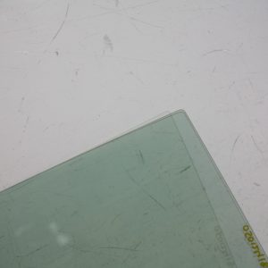 Volvo XC40 Rear Left Door Glass 32244800 - Image 8