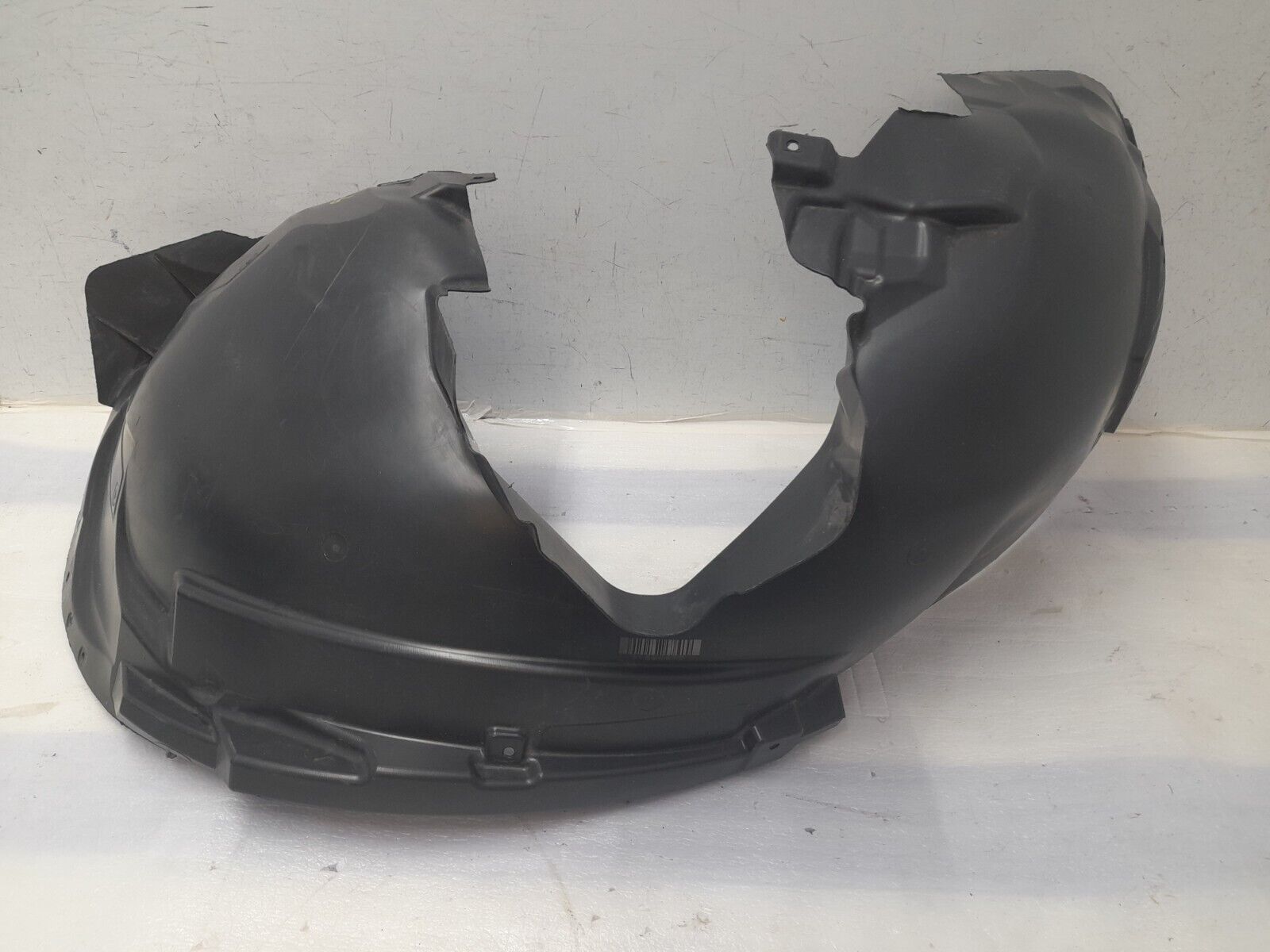 Volvo XC60 Front Right Side Splash Guard 2017 TO 2022 31694870 Genuine