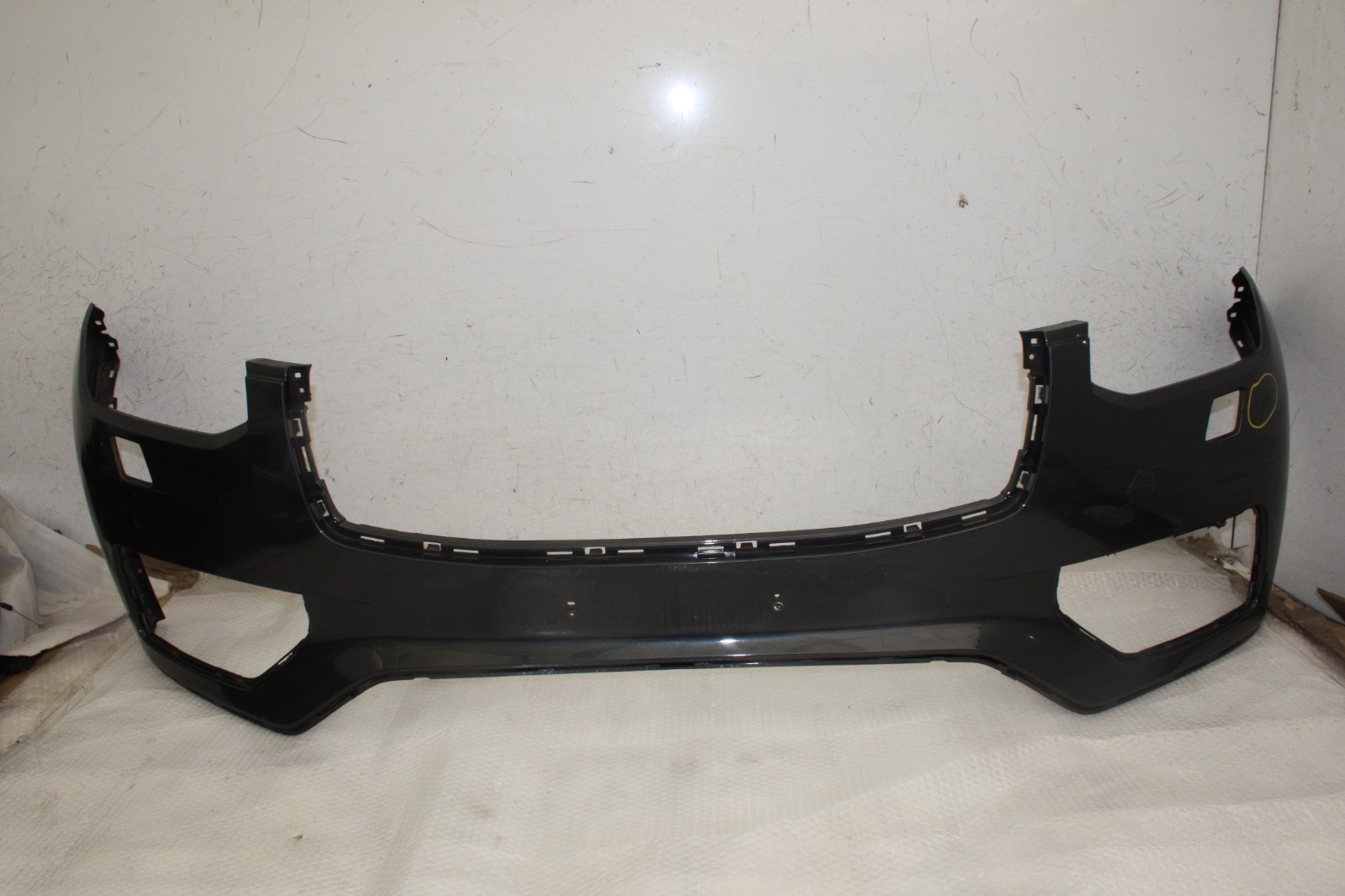 Volvo XC90 Front Bumper 2015 TO 2025 31690641 Genuine *DAMAGED*