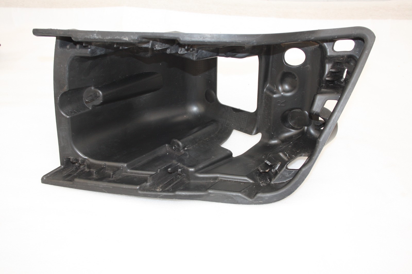 Audi A1 S Line Front Bumper Right Bracket 2015 TO 2018 8XA807262A Genuine