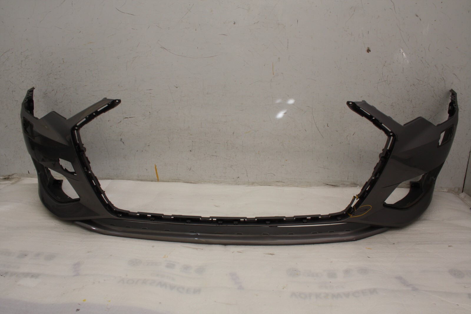 Audi A6 C8 Front Bumper 2018 ON 4K0807437 Genuine *DAMAGED*