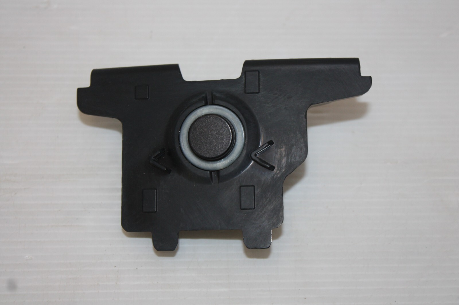 Audi A8 S8 Front Right Bumper Parking Sensor & holder 21-24 4N0919268C