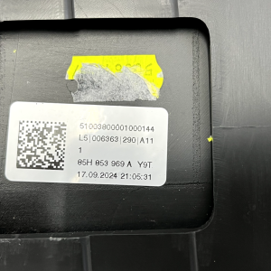 Audi Q6 E Tron Rear Left Side Door Moulding 2024 ON 85H853969A Genuine - Image 11