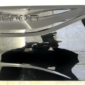 Audi Q6 E Tron Rear Left Side Door Moulding 2024 ON 85H853969A Genuine - Image 5