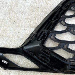 Audi Q7 Front Bumper Right Side Lower Grille 2024 ON 4M0807682AP Genuine - Image 11