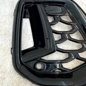 Audi Q7 Front Bumper Right Side Lower Grille 2024 ON 4M0807682AP Genuine - Image 3