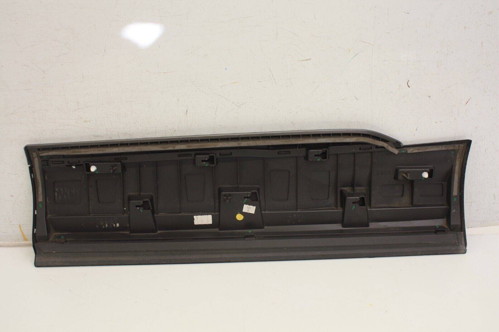 Audi-Q7-Rear-Right-Side-Door-Moulding-4M0853970N-Genuine-176599321335-10