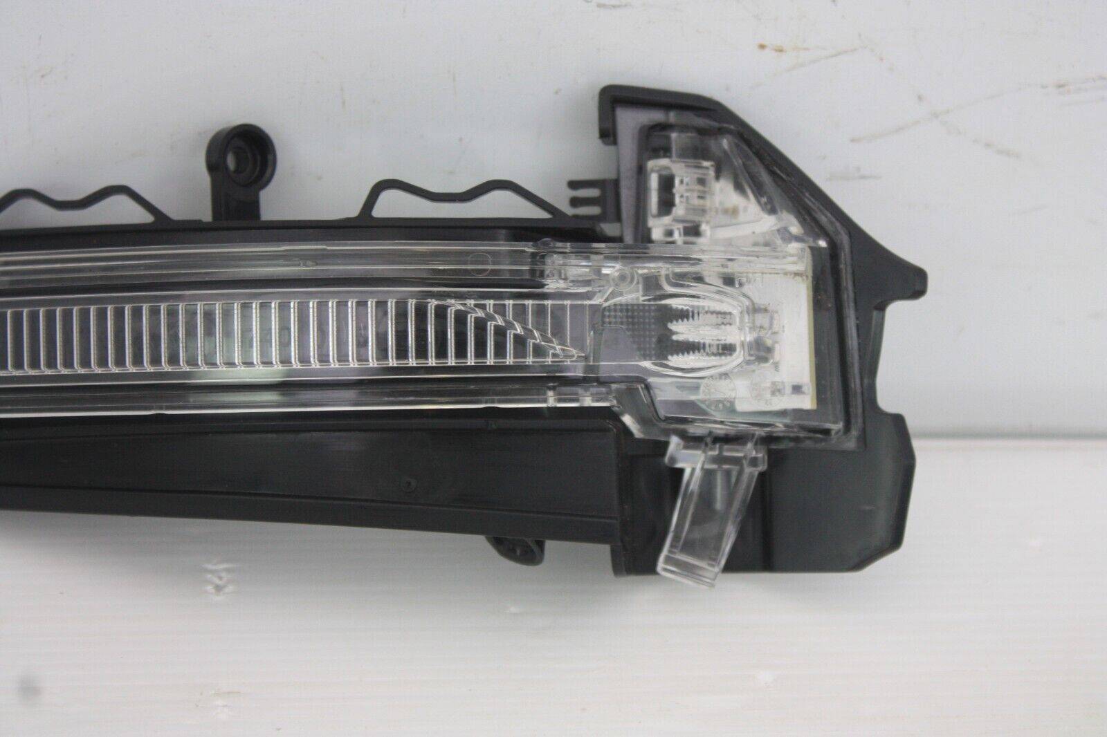 Audi-SQ7-Right-Side-Mirror-LED-Indicator-Light-4M0949102-Genuine-175386910085-3