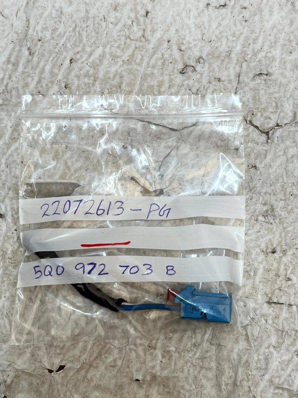Audi Skoda Volkswagen Wiring Loom Harness Plug Connector 5Q0972703B Genuine 7 Audi Skoda Volkswagen Wiring Loom Harness Plug Connector 5Q0972703B Genuine 178462360565 8