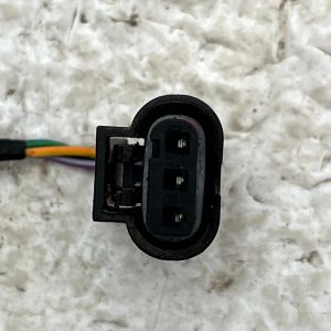 Audi Volkswagen 3 Pin PDC Sensor Wiring Loom Plug Connector 1-1718644-1 Genuine 15 Audi Volkswagen 3 Pin PDC Sensor Wiring Loom Plug Connector 1-1718644-1 Genuine - Image 7