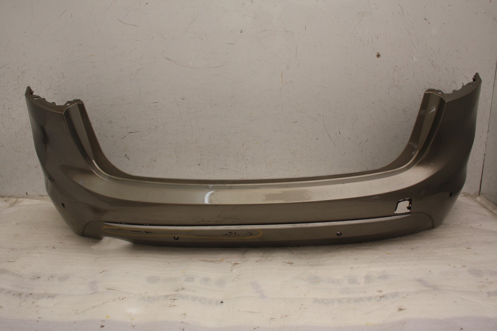 BMW 2 Series F45 Rear Bumper 2014 TO 2018 51127408451 Genuine *DAMAGED*