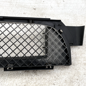 BMW 3 Series E46 Front Bumper Upper Radiator Grill  01-06 51117896273 Genuine - Image 6