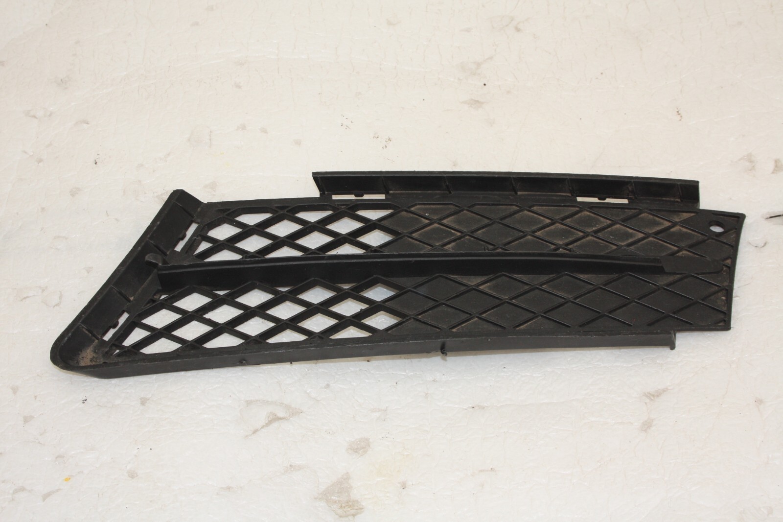 BMW 3 Series E90 Front Bumper Left Grill 2005 TO 2008 51117134081 Genuine