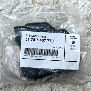 BMW 5 Series G30 Front Right Hood Latch Support 2017 TO 2020 51747407770 Genuine 24 BMW 5 Series G30 Front Right Hood Latch Support 2017 TO 2020 51747407770 Genuine - Image 12