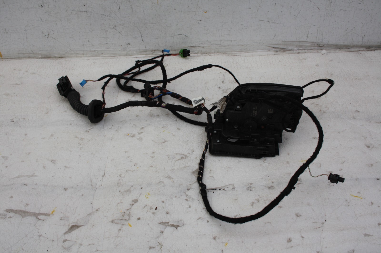 BMW X1 F48 Front Right Door Lock 2015 TO 2022 51217281936 Genuine