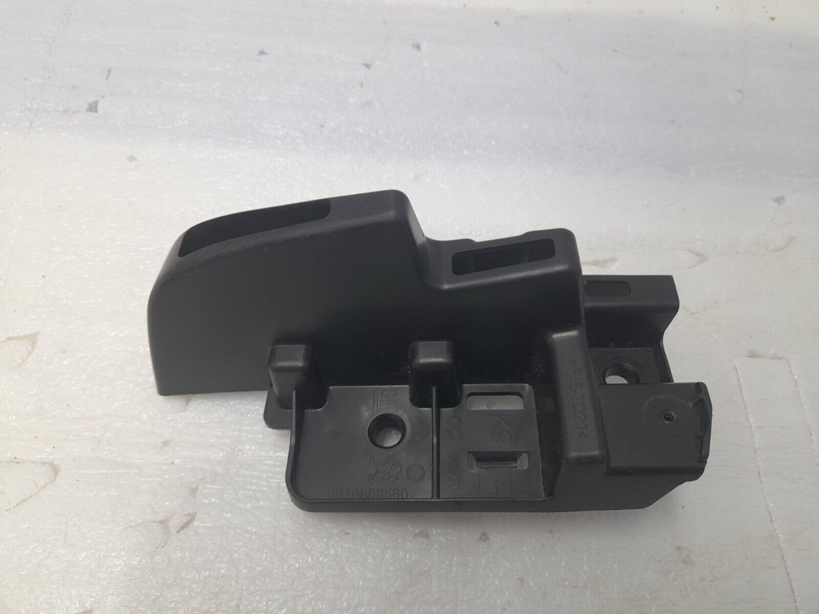 Citroen Berlingo Partner Combo Rear Bumper Left Bracket 2018 TO 2024 9816808580