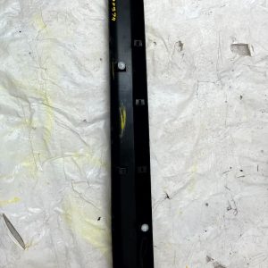 Citroen Dispatch Front Right Lower Door Moulding 2016 TO 2024 9808747077 - Image 6