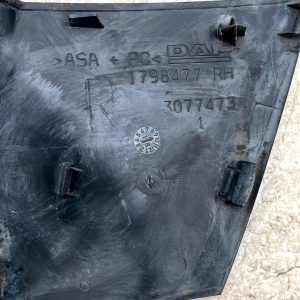 DAF XF Front Right Lower Grill Towing Eye Cap Cover 2012 TO 2021 1798477 Genuine - Image 8