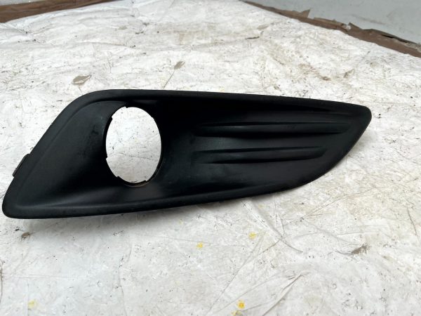 Ford-Fiesta-Front-Left-Bumper-Fog-Light-Grill-2013-TO-2017-C1BB-15A299-A-Genuine-177661569465