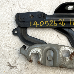 Ford Fiesta Front Left Side Hood Bonnet Hinge 8A61-16801-AC Genuine - Image 7