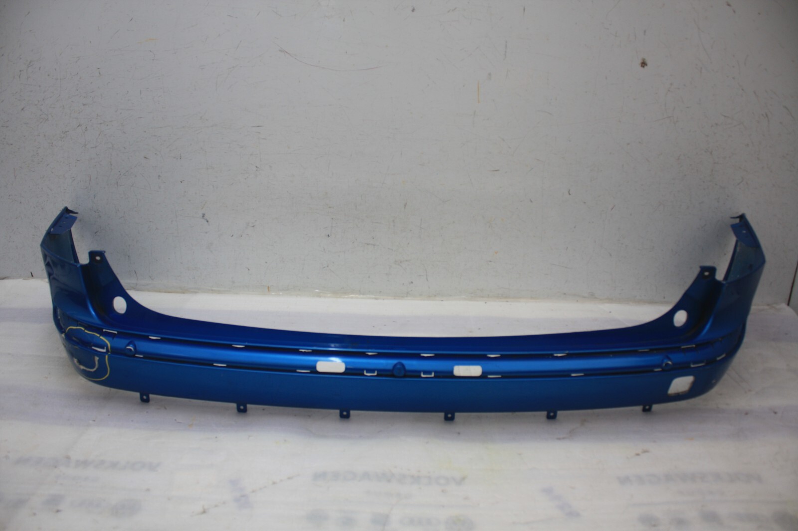 Ford Focus Rear Bumper 2005 TO 2008 4M51-N17906-AE Genuine *DAMAGED*