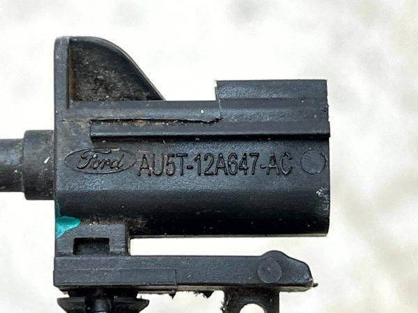 Ford Kuga Fiesta Mondeo Ambient Air Temperature Sensor AU5T-12A647-AC Genuine 6 Ford Kuga Fiesta Mondeo Ambient Air Temperature Sensor AU5T 12A647 AC Genuine 178456373335 7