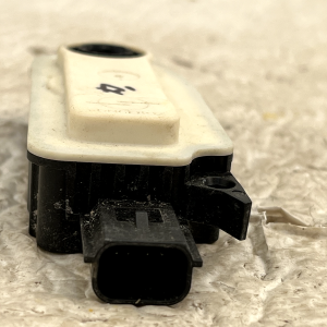 Ford Puma Mk2 Shutter Grille Actuator Motor GN15-8476-AD Genuine - Image 7