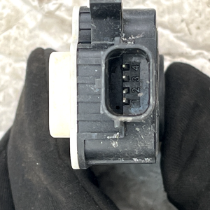 Ford Puma Mk2 Shutter Grille Actuator Motor GN15-8476-AD Genuine - Image 8