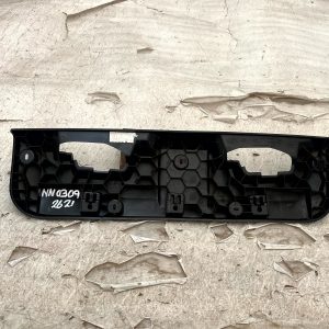 Ford Transit Custom Rear Barn Door Catch Cover PZ31-V404C08-BB319W Genuine - Image 5