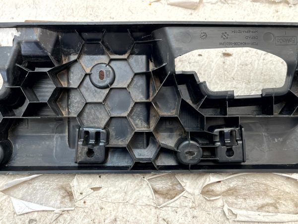 Ford Transit Custom Rear Barn Door Catch Cover PZ31 V404C08 BB319W Genuine 178539071515 8