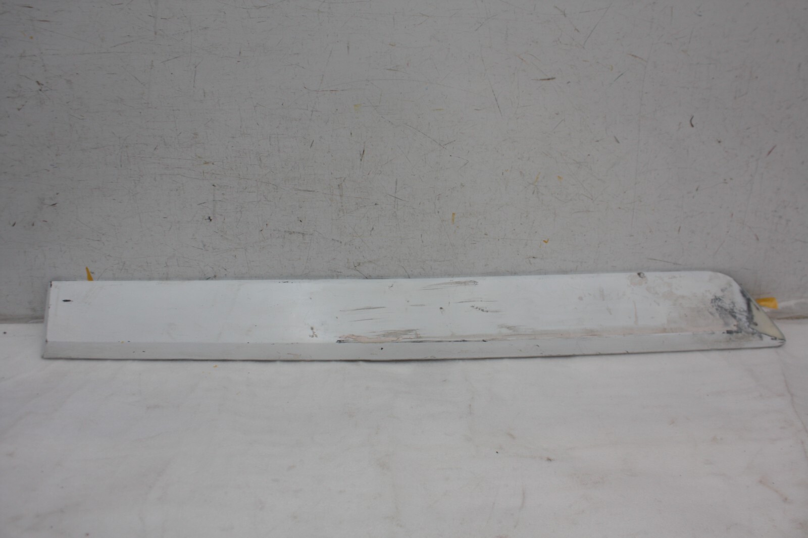 Ford Transit Custom Rear Right Door Moulding 2018-2023 BK21-29076-BE *DAMAGED*