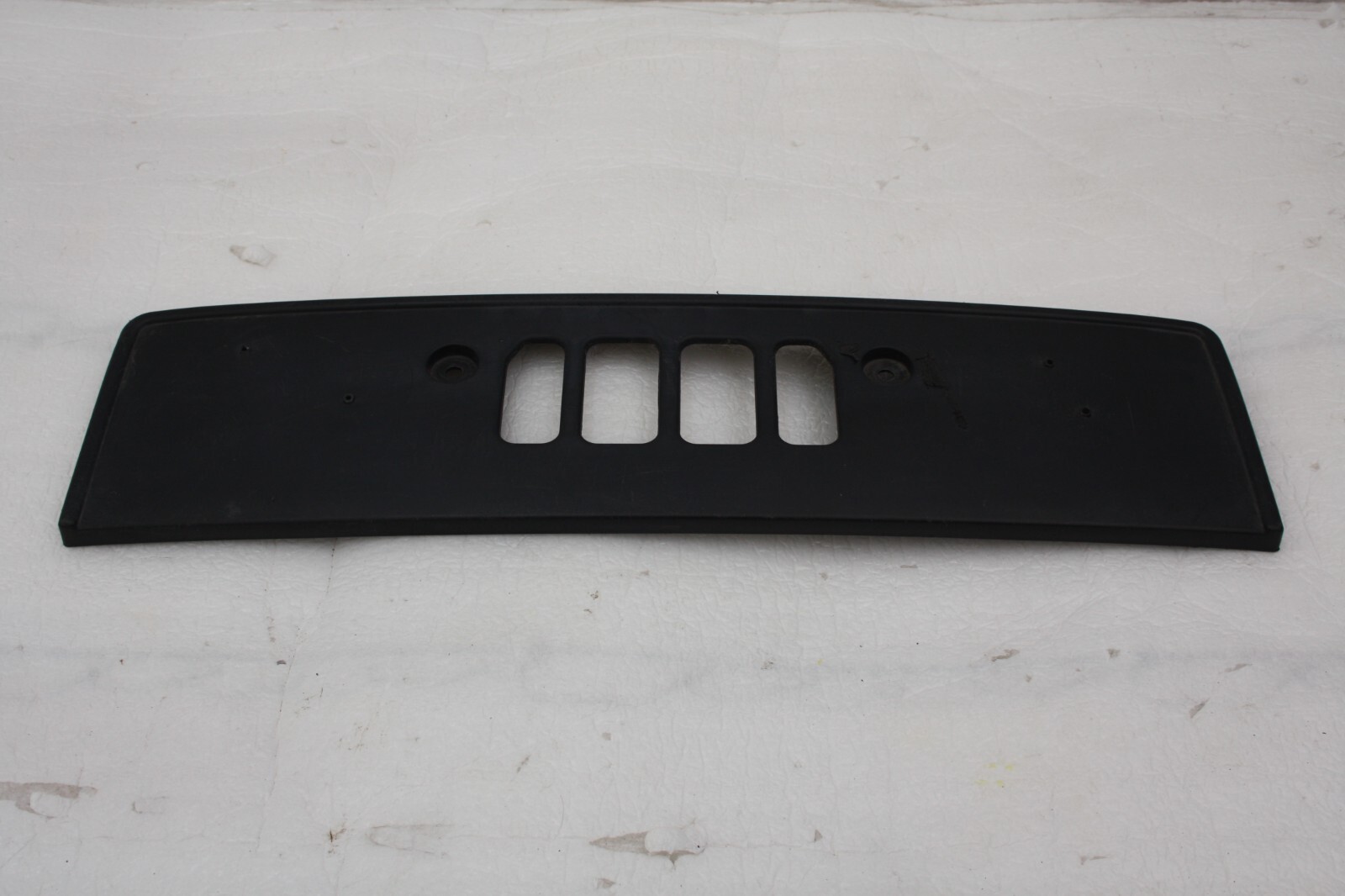 Honda CR-V Front Bumper Number Plate 2002 TO 2005 71180-S2A-G000 Genuine