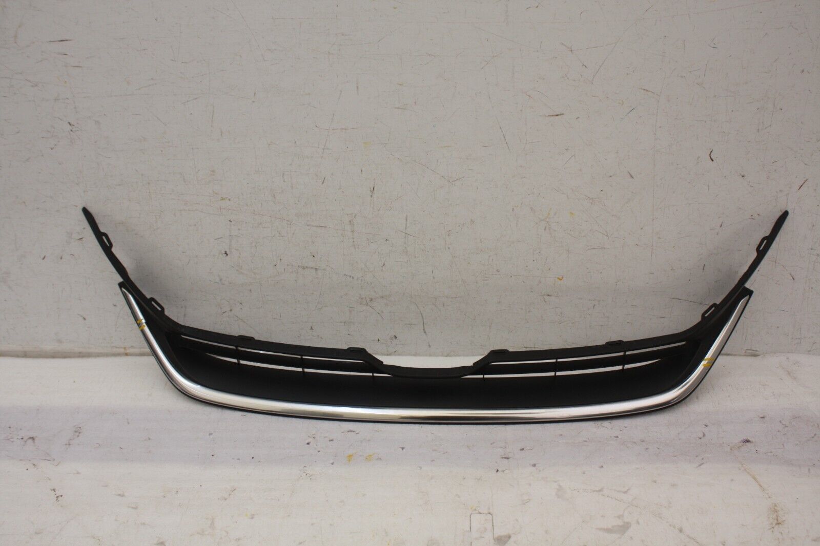 Honda Jazz Front Bumper Lower Grill 71201-TZB-G11-M1 Genuine *DAMAGED*