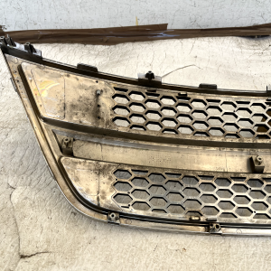 Hyundai H-1 Front Bumper Grille 2008 TO 2015 86560-4H000 Genuine - Image 10