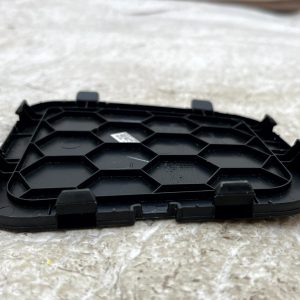 Hyundai Tucson NX4 Rear Left Tailgate Lamp Cover 2020-2024 81713-N7000 Genuine - Image 9