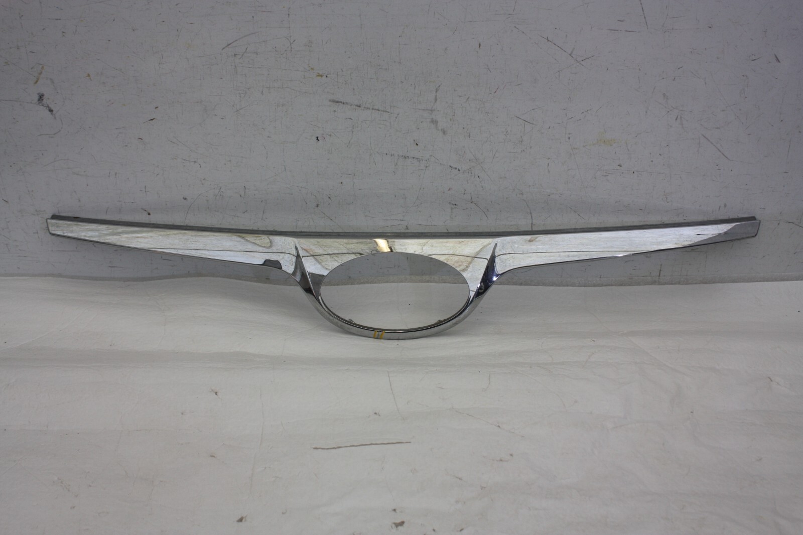 Hyundai i20 Front Bumper Grill Chrome 2009 TO 2012 86352-1J000 Genuine