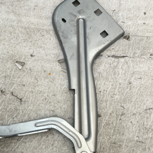Jaguar F Pace X761 Front Left Side hood Bonnet Hinge 16-25 MK83-16801-AA Genuine - Image 10