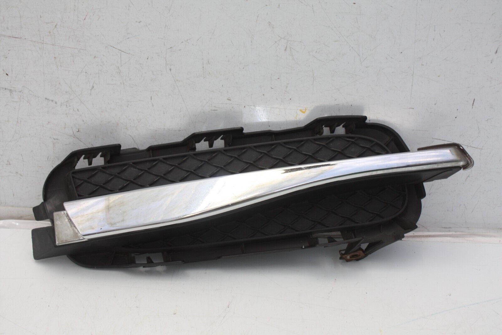 Jaguar XF X250 Front Bumper Lower Right Grill 2007-2014 8X23-15K232-BC Genuine