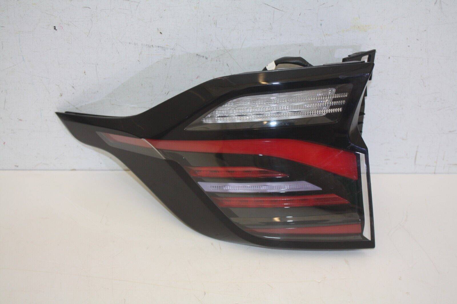 Kia Sportage Right Side Tail Light R2924 62050 Genuine 176239984945