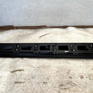 LR Discovery Sport L550 Front Right Door Trim 2014 TO 2019 FK72-21064-AD Genuine 21 LR Discovery Sport L550 Front Right Door Trim 2014 TO 2019 FK72-21064-AD Genuine - Image 7