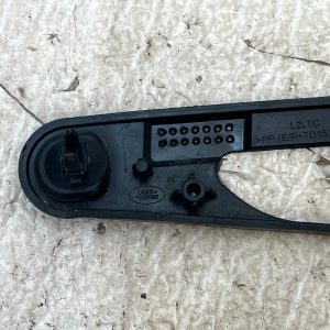 LR Range Rover Rear Bumper Right Wiring Loom Bracket M8E2-5E002-A Genuine - Image 6