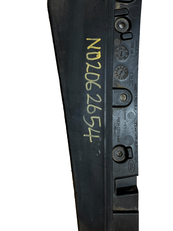 LR Range Rover Vogue L460 Front Bumper Left Mud Flap Trim M8E2 17F018 A Genuine 178316761895 3