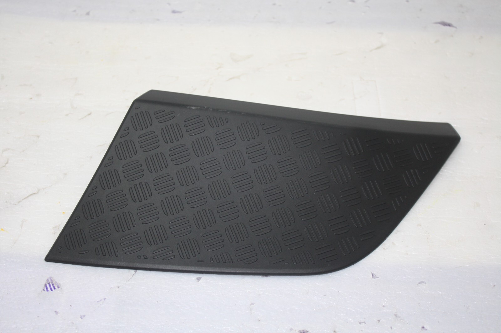 Land Rover Defender 110 Right Side Mudguard 2020 ON L8BM-16F064-CA Genuine