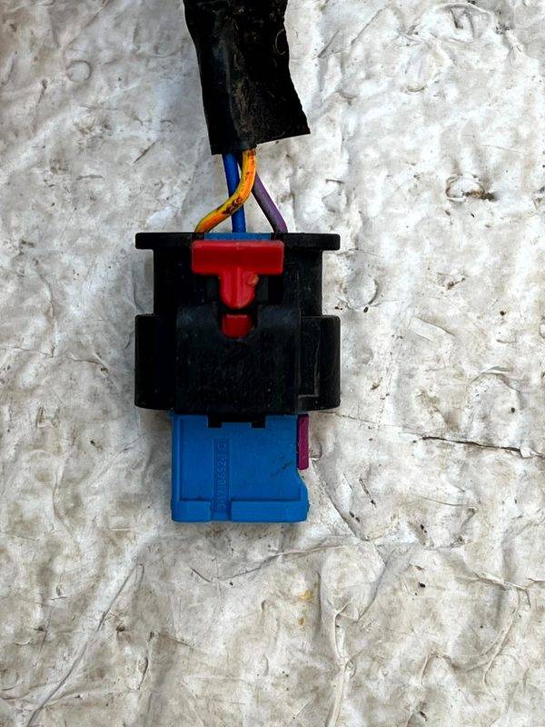 Land Rover Defender Discovery Parking Sensor Plug Connector 322363435 Genuine 3 Land Rover Defender Discovery Parking Sensor Plug Connector 322363435 Genuine 178450015915 4